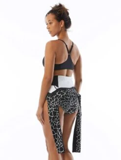 Beach House Sport Sculpt Long Sleeve Zip Front One Piece Swimsuit - Desert Giraffe -Beach Fit Fashion H28954 001 alt04 R