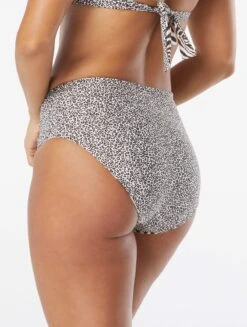 Coco Reef Verso High Waist Reversible Bikini Bottom - Native Zebra 17 Coco Reef Verso High Waist Reversible Bikini Bottom - Native Zebra -Beach Fit Fashion U39289 225 alt07